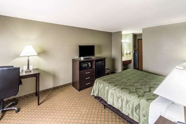  - Quality Inn Columbia City