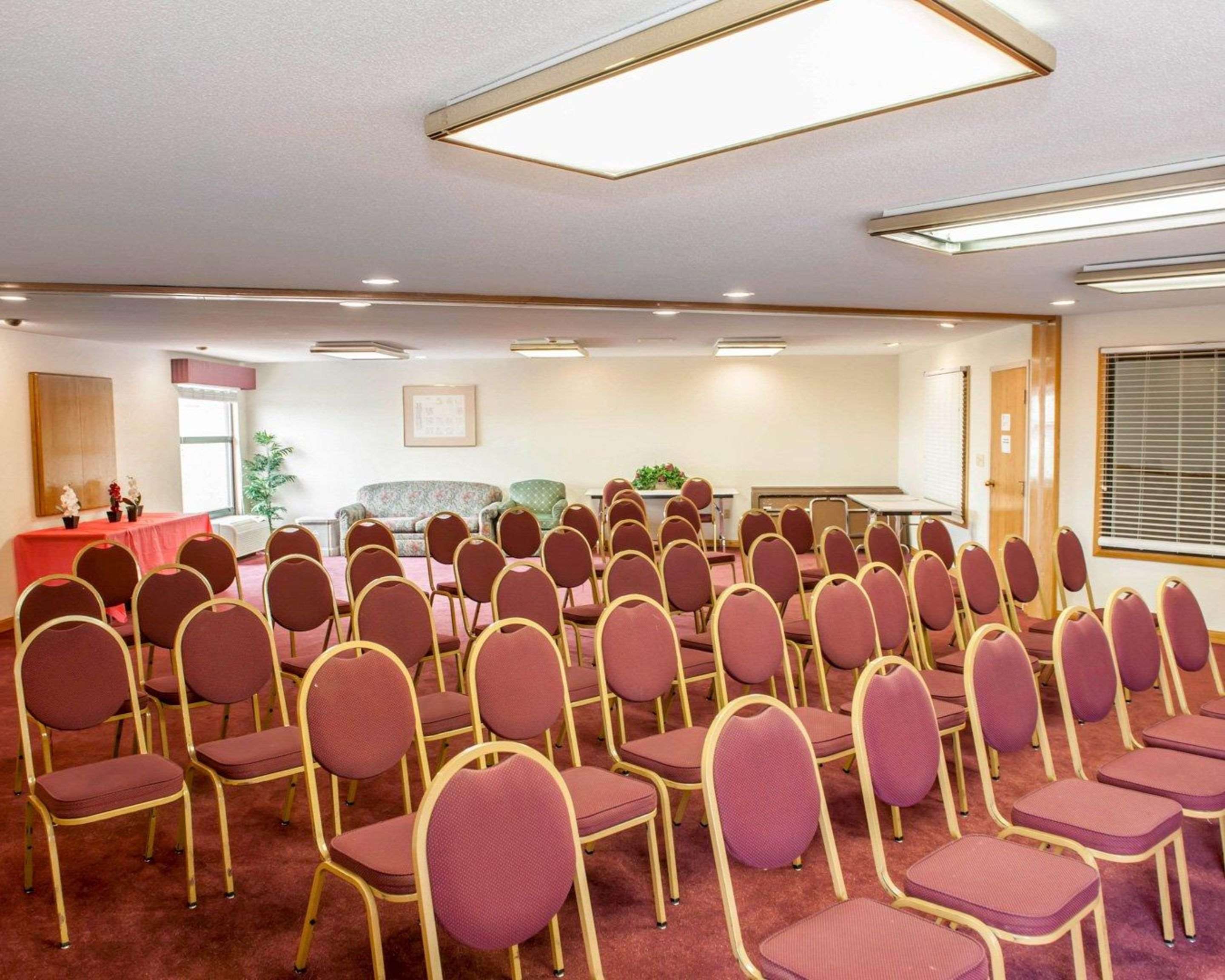 Conference room | Quality Inn and Suites Indianapolis