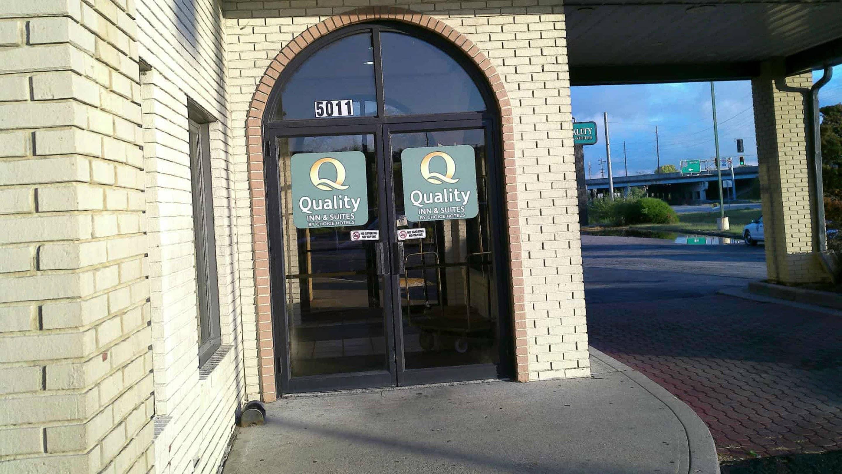 Hotel exterior | Quality Inn and Suites Indianapolis