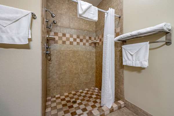  - Comfort Inn Hebron