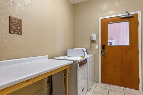 Amenities - Comfort Inn Hebron