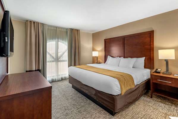Suite - Comfort Inn Lafayette - I-65, Exit 172