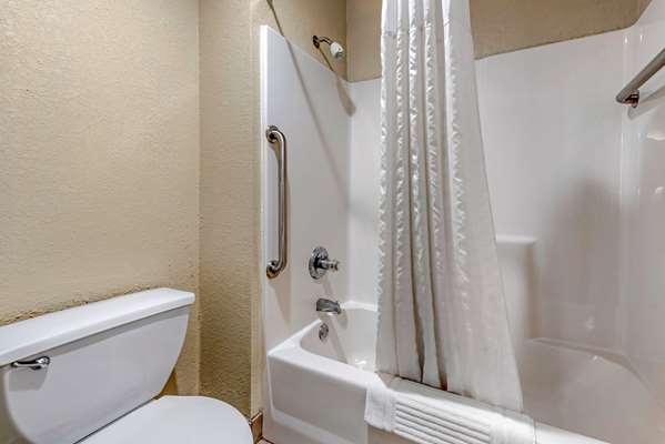 Suite - Comfort Inn Lafayette - I-65, Exit 172
