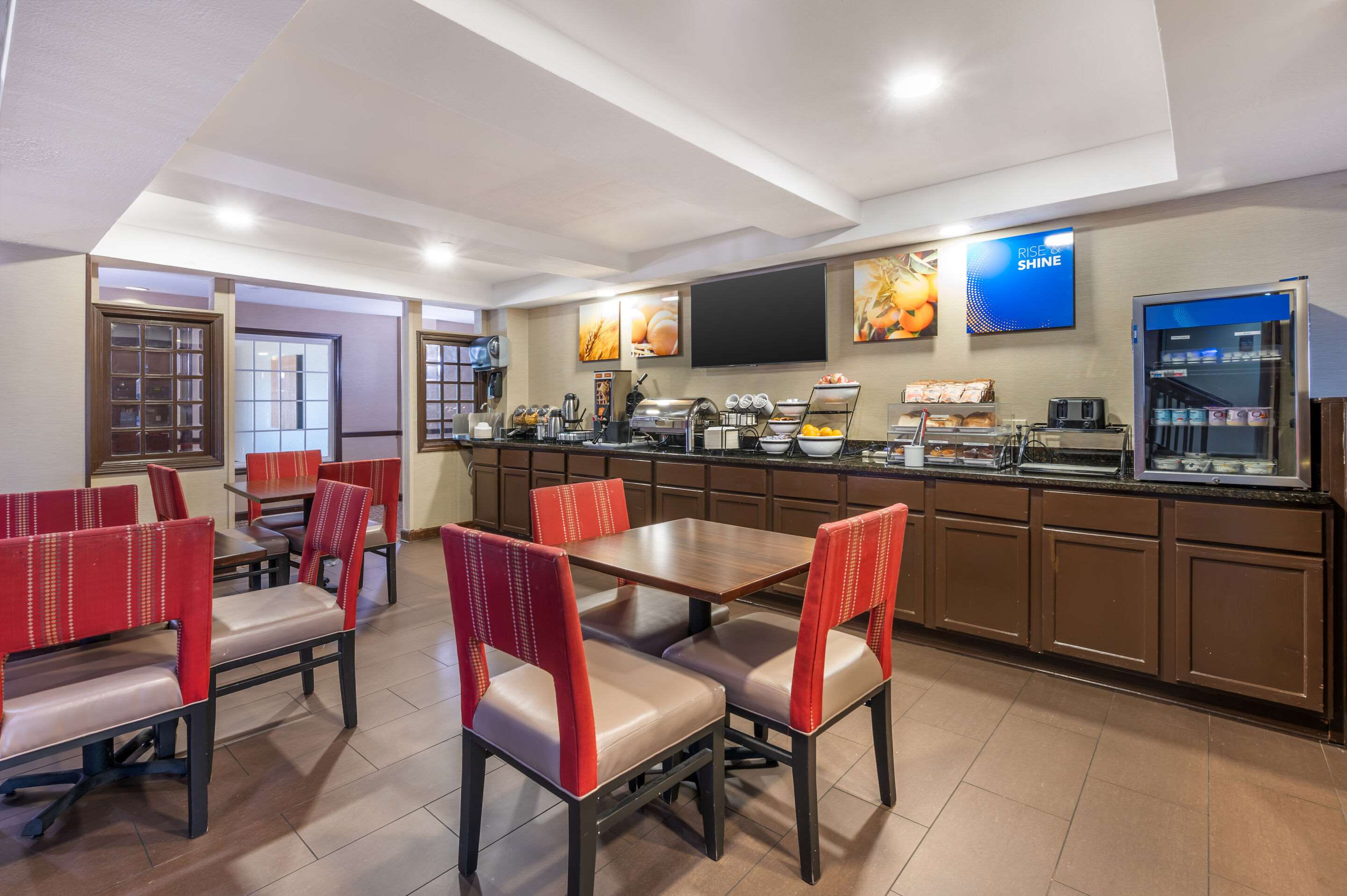 Breakfast area