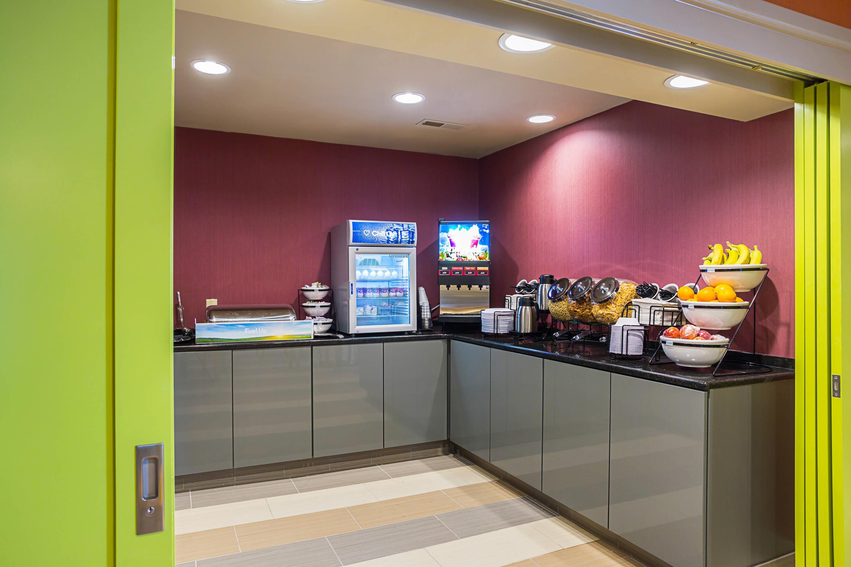 Breakfast area | Clarion Inn & Suites