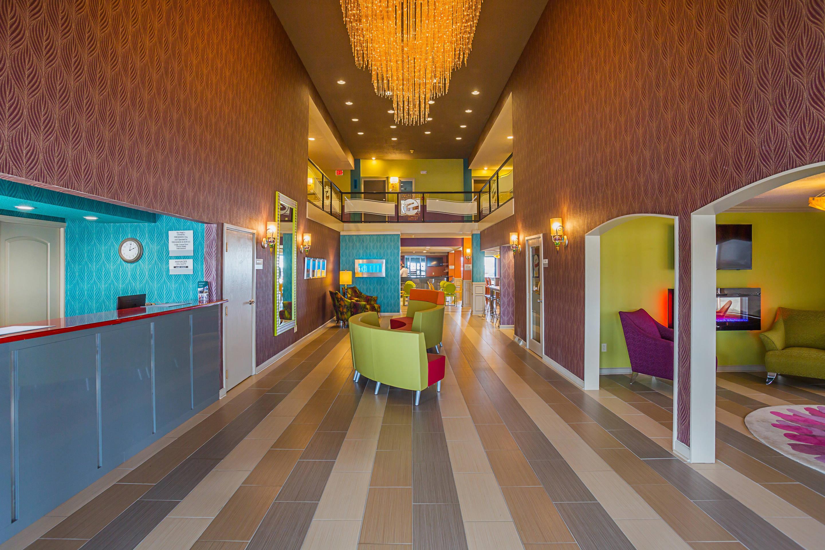 Hotel lobby | Clarion Inn & Suites