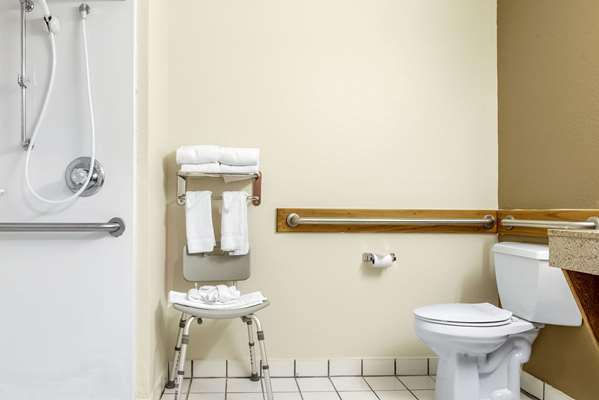  - Quality Inn Noblesville