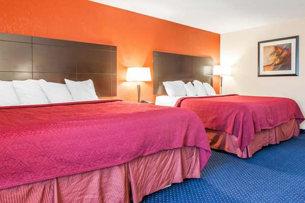 Suite - Quality Inn Seymour - I-65, Exit 50