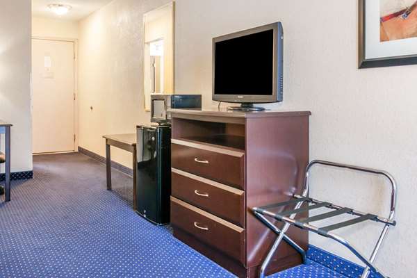  - Quality Inn Seymour - I-65, Exit 50