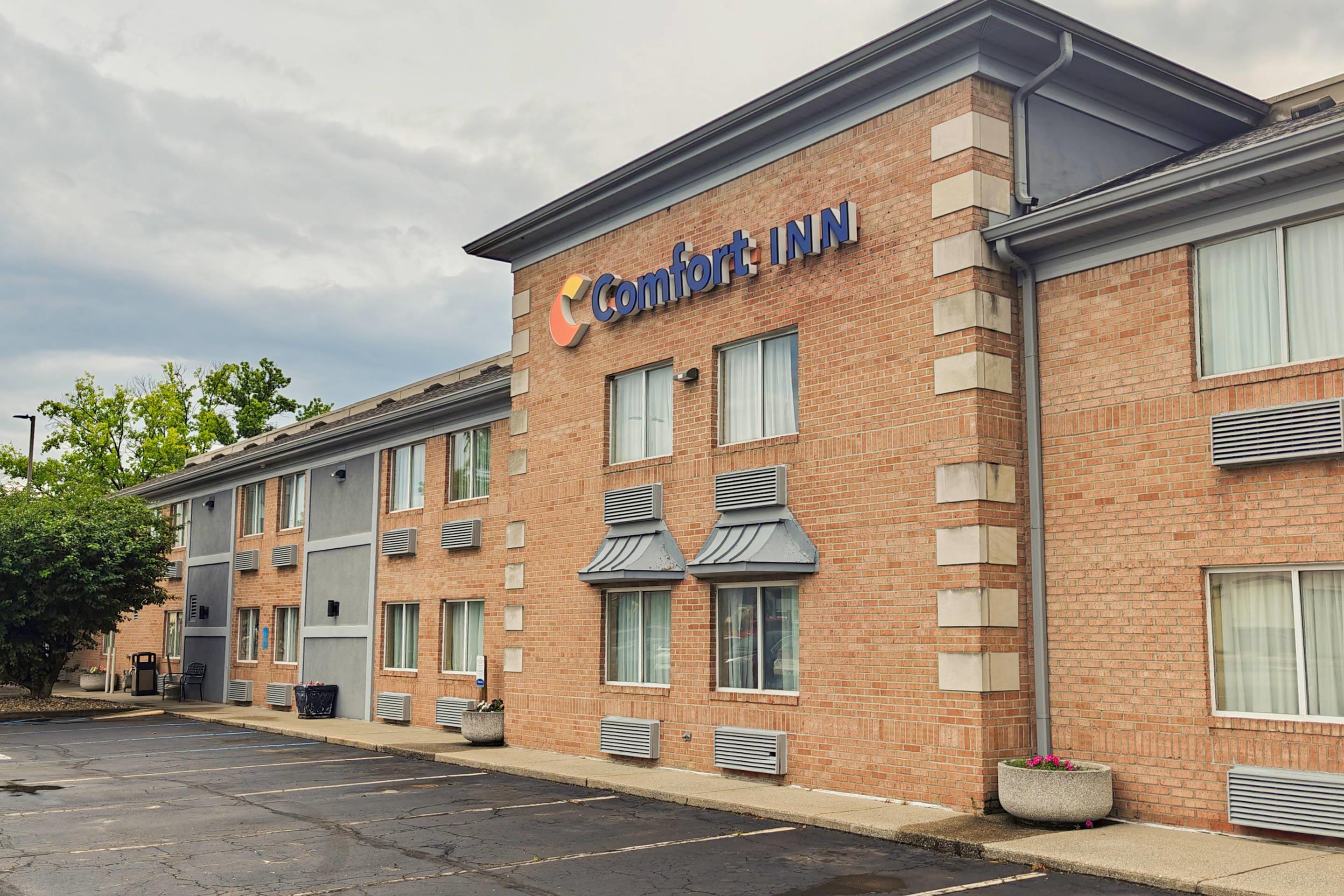 Hotel exterior | Comfort Inn Indianapolis South I-65