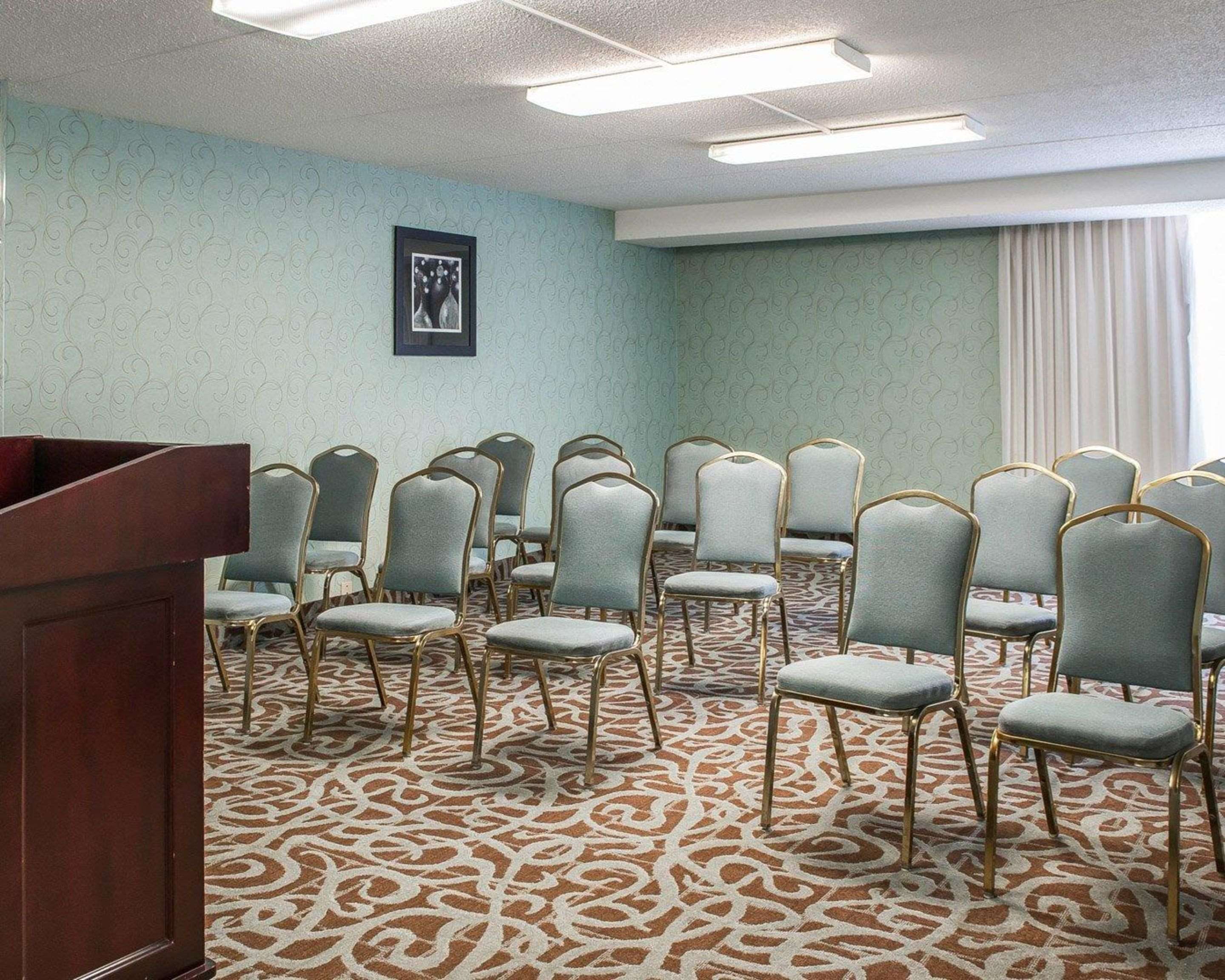 Meeting room | Quality Inn Terre Haute University Area