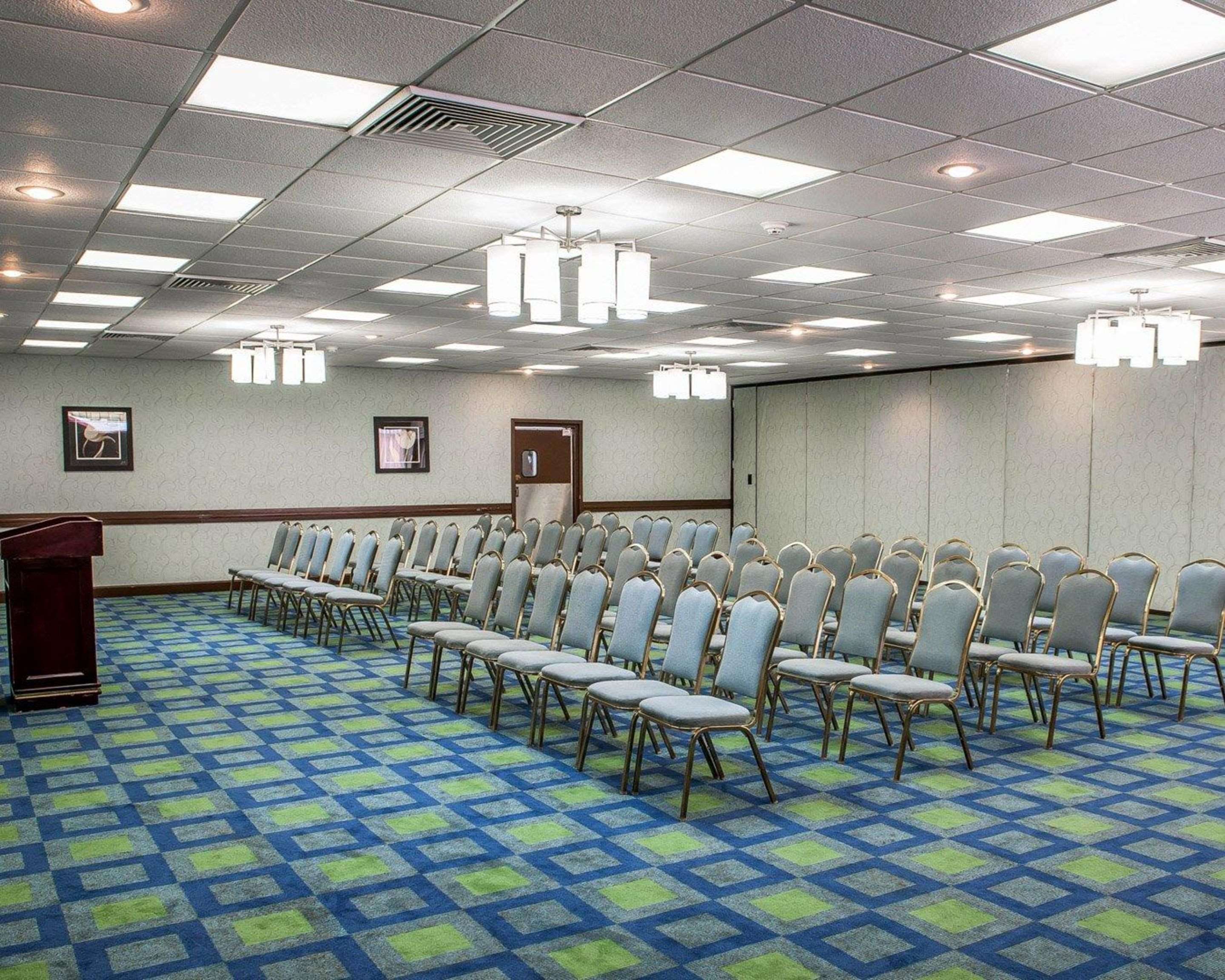 Conference facilities | Quality Inn Terre Haute University Area
