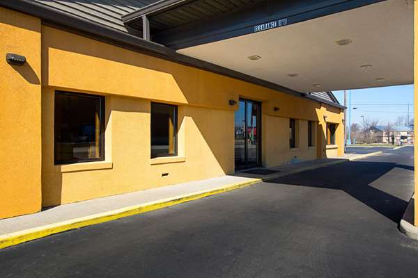 Exterior view - Quality Inn Greensburg - I-74, Exit 134