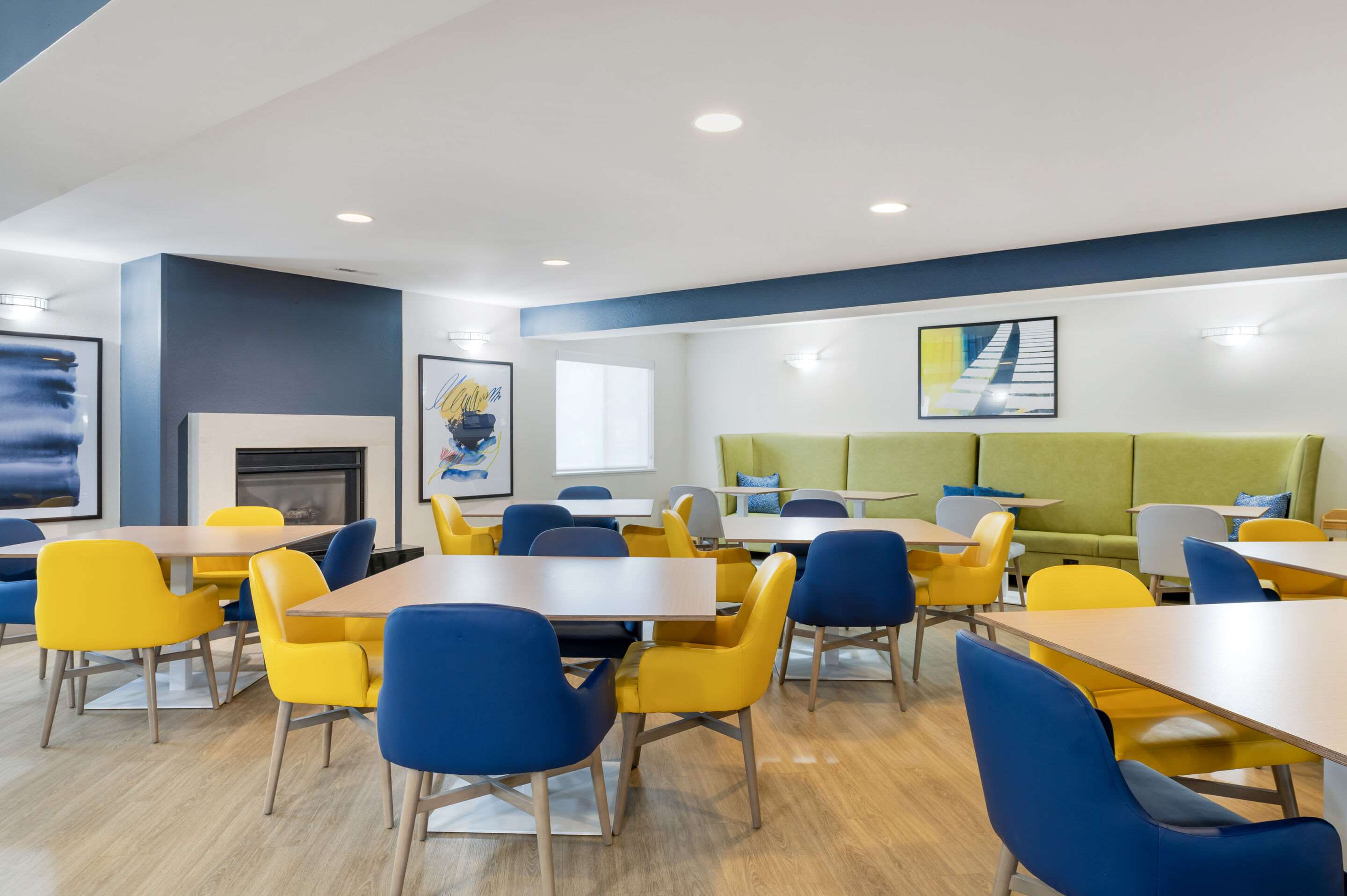 Breakfast area