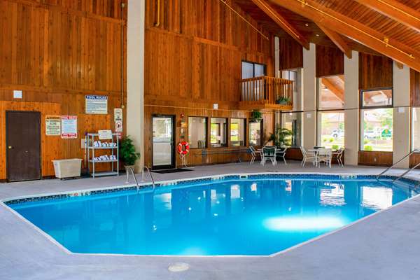 Pool - Quality Inn Plainfield - I-70, Exit 66