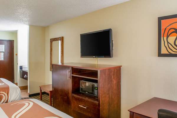  - Quality Inn Plainfield - I-70, Exit 66