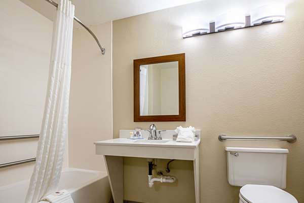  - Comfort Inn North Indianapolis