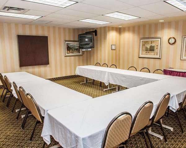  - Quality Inn Castleton Indianapolis - I-465, Exit 35