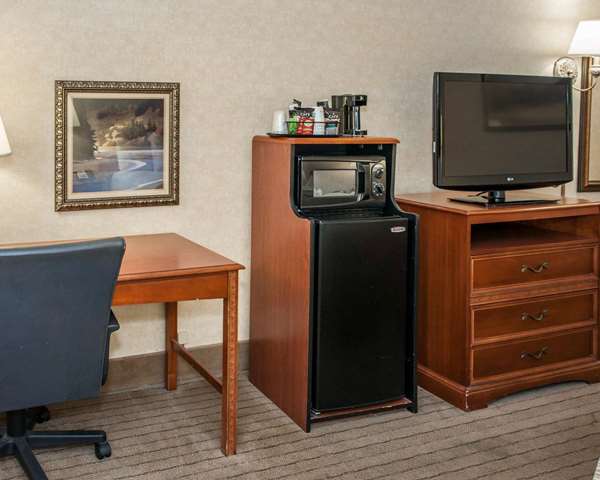  - Quality Inn Castleton Indianapolis - I-465, Exit 35