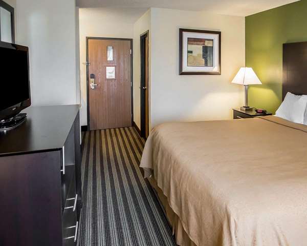  - Quality Inn Chesterton - I-94, Exit 26