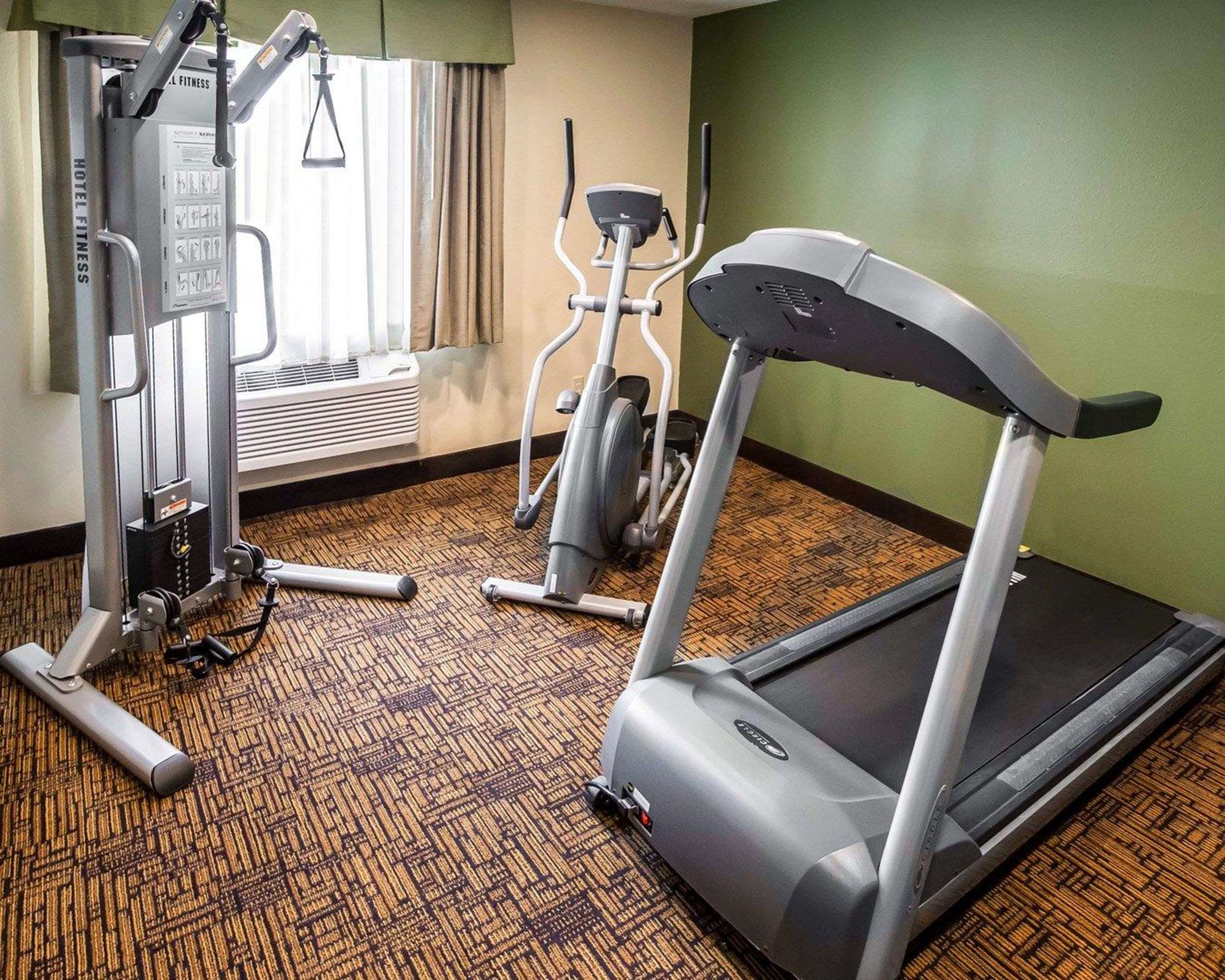 Exercise room with cardio equipment