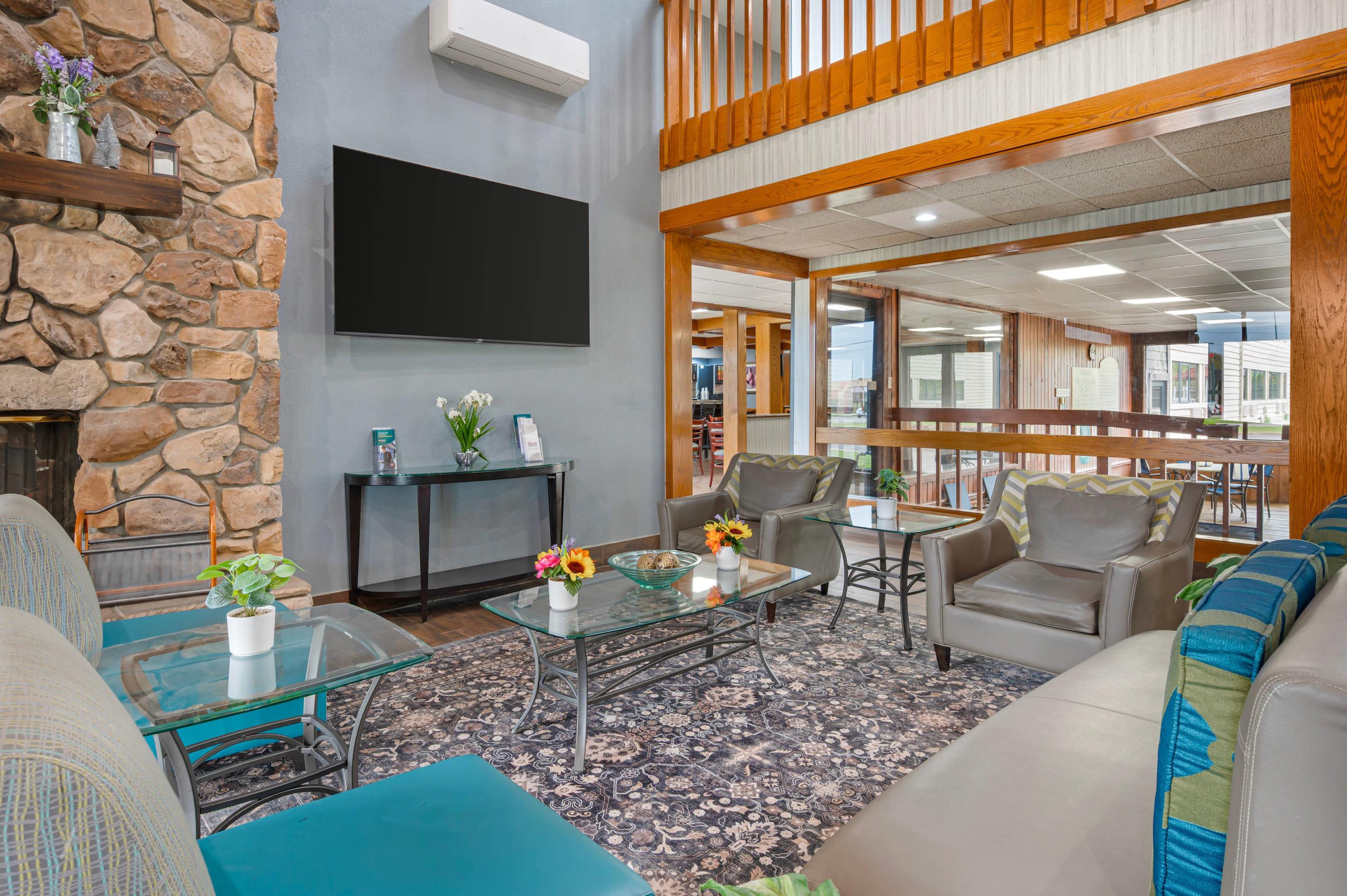 Hotel lobby | Quality Inn & Suites