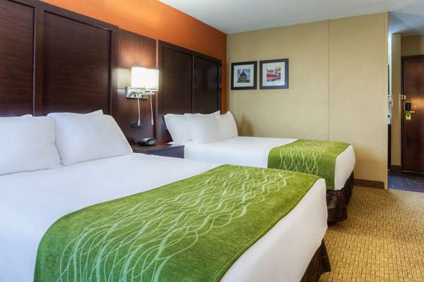  - Comfort Inn & Suites Evansville