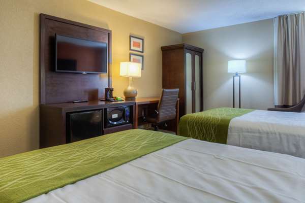  - Comfort Inn & Suites Evansville