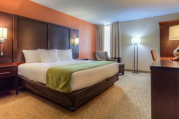  - Comfort Inn & Suites Evansville