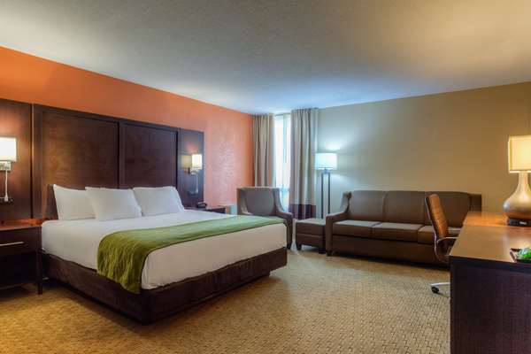 Suite - Comfort Inn & Suites Evansville
