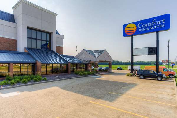 Exterior view - Comfort Inn & Suites Evansville