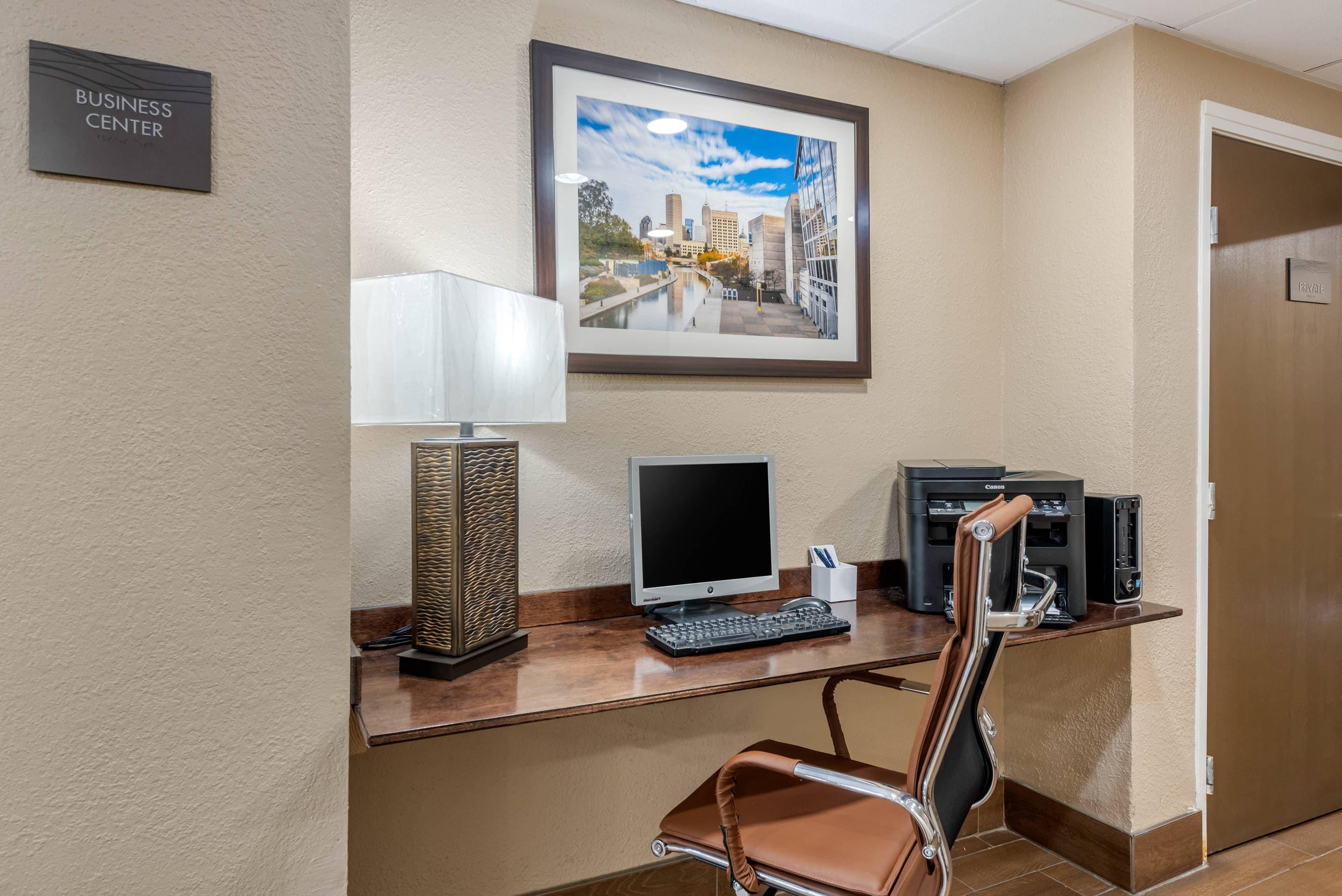 Business center | Comfort Inn Indianapolis South