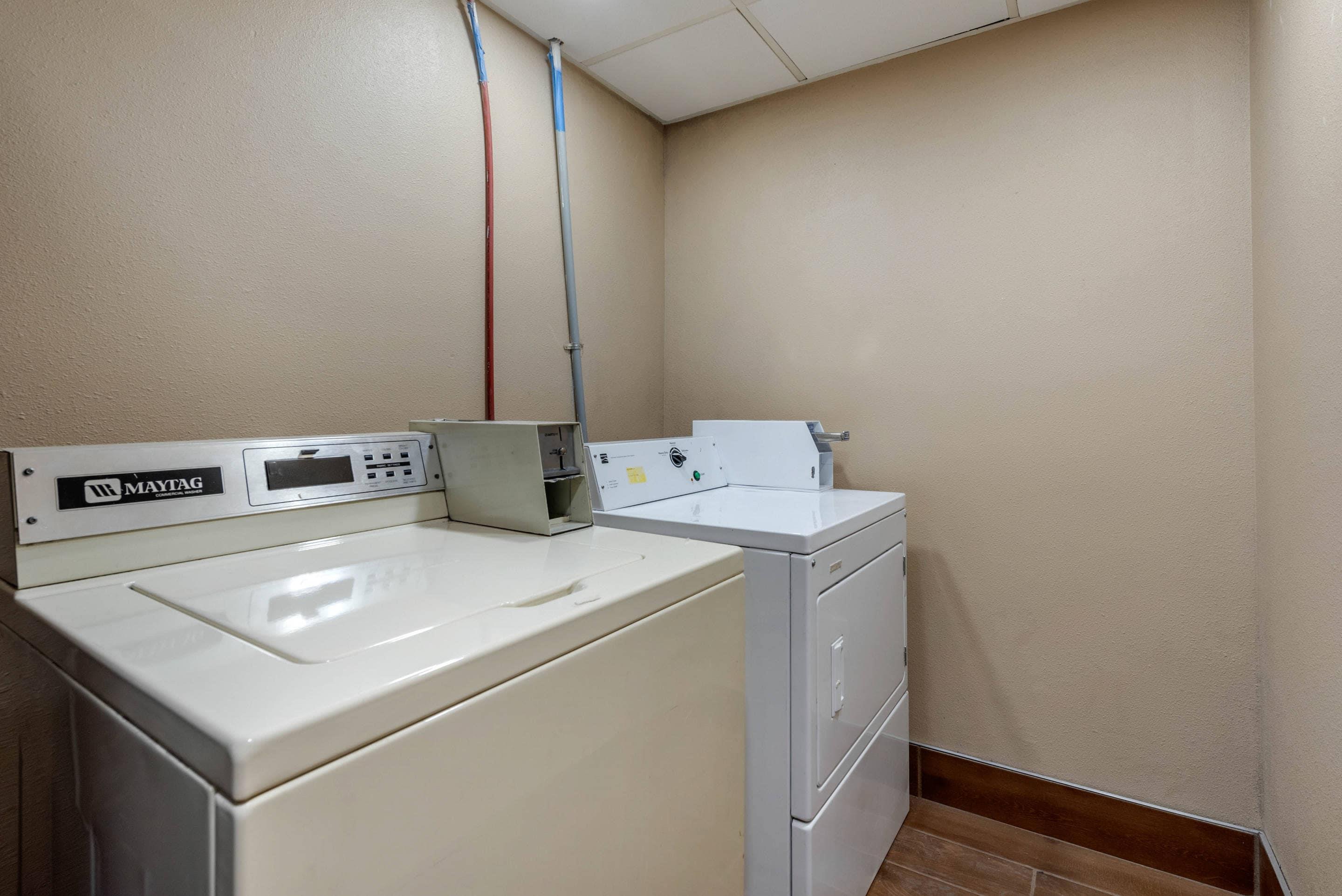 Guest laundry facilities | Comfort Inn Indianapolis South
