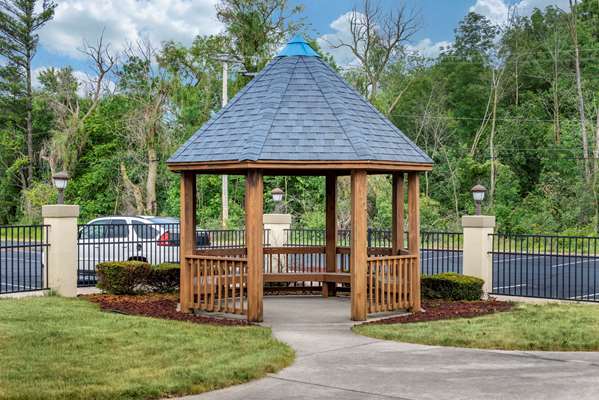  - Comfort Suites Marion