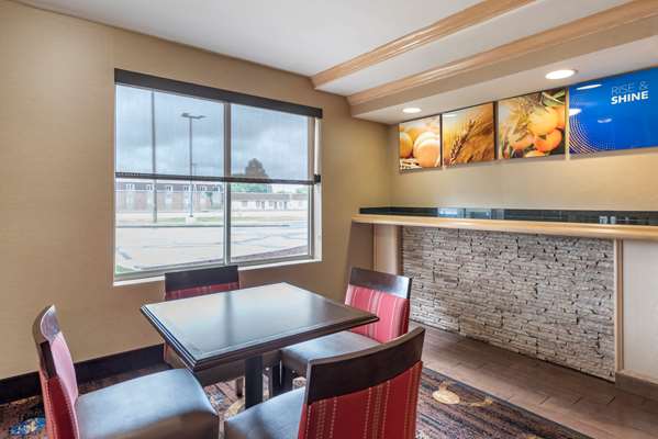Amenities - Comfort Suites Marion