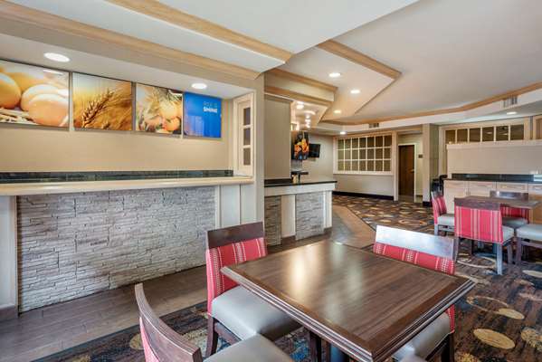 Amenities - Comfort Suites Marion