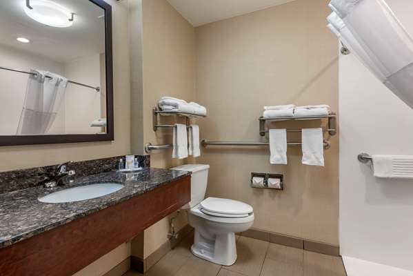  - Comfort Suites Marion