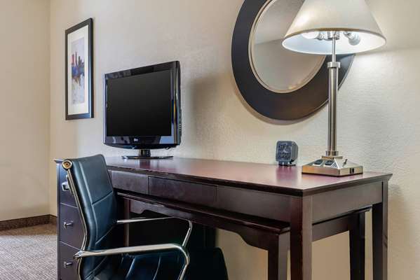 Suite - Comfort Suites Lafayette - I-65, Exit 172