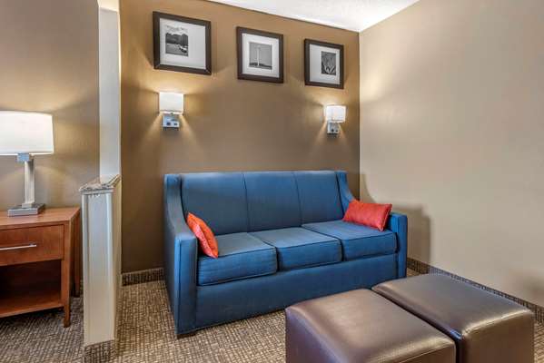 Suite - Comfort Suites Terre Haute - I-70, Exit 7