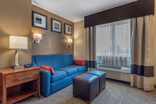 Suite - Comfort Suites Terre Haute - I-70, Exit 7