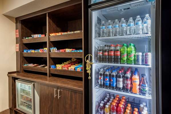  - Comfort Suites Terre Haute - I-70, Exit 7