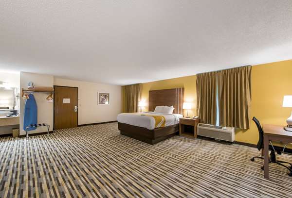  - Quality Inn Michigan City - I-94, Exit 34