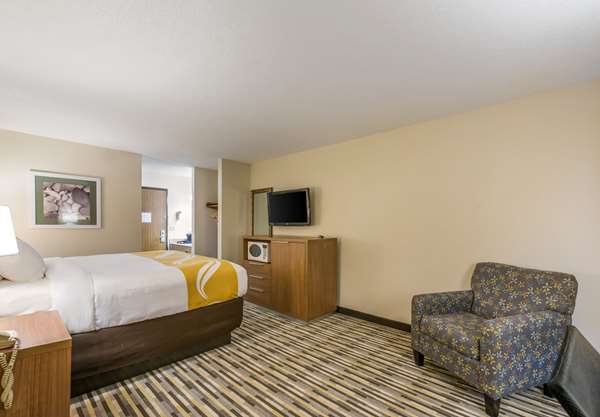  - Quality Inn Michigan City - I-94, Exit 34