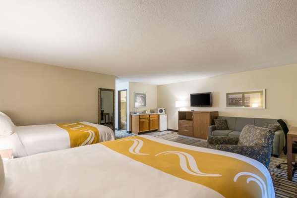  - Quality Inn Michigan City - I-94, Exit 34