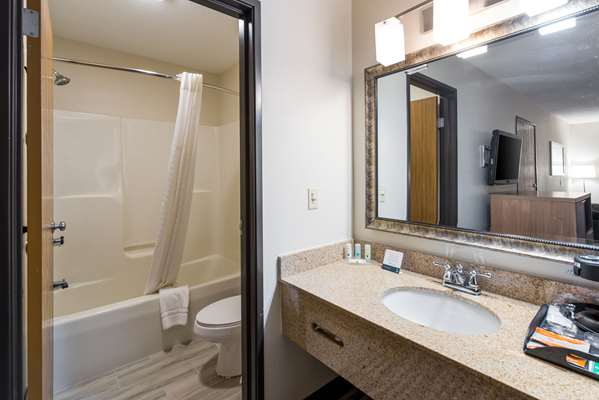  - Quality Inn Michigan City - I-94, Exit 34