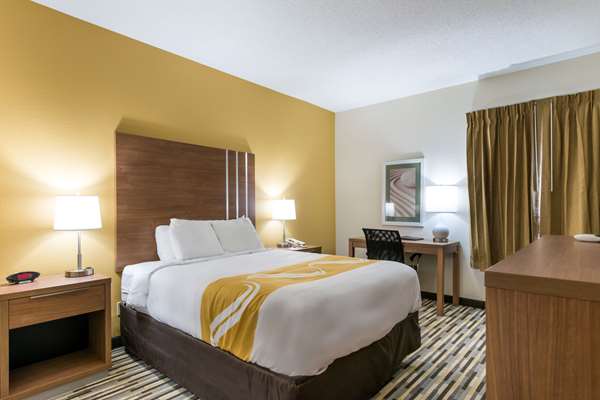  - Quality Inn Michigan City - I-94, Exit 34