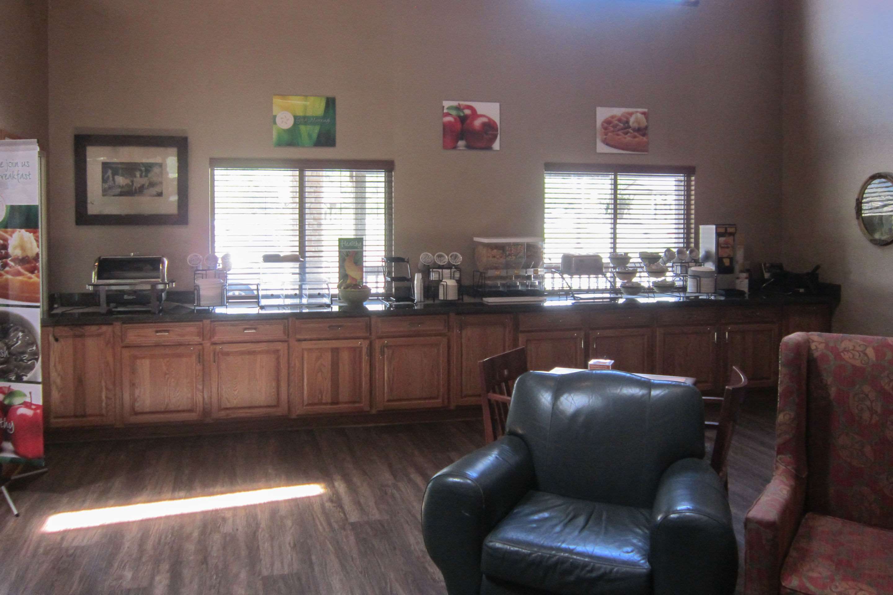 Breakfast area