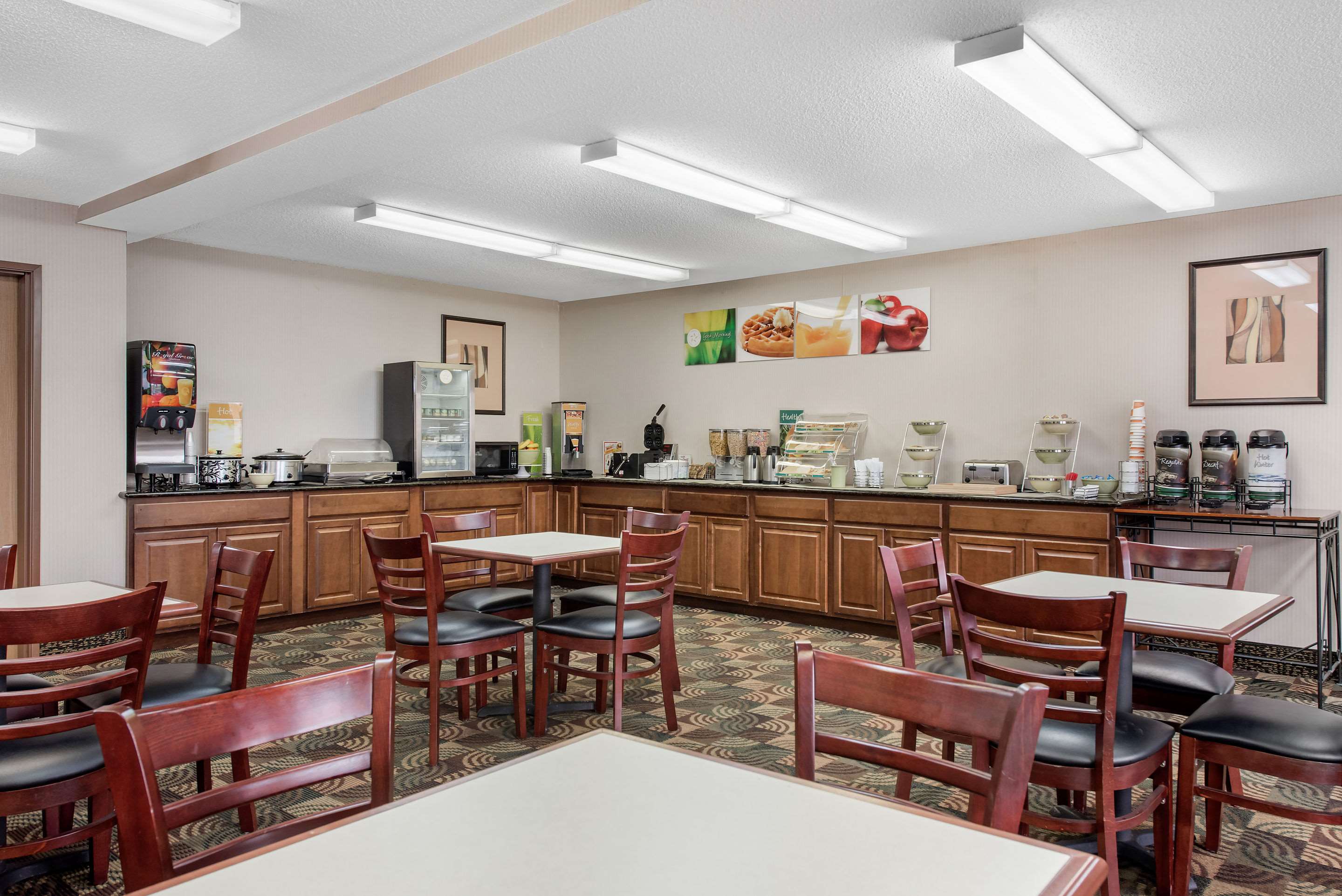 Breakfast area