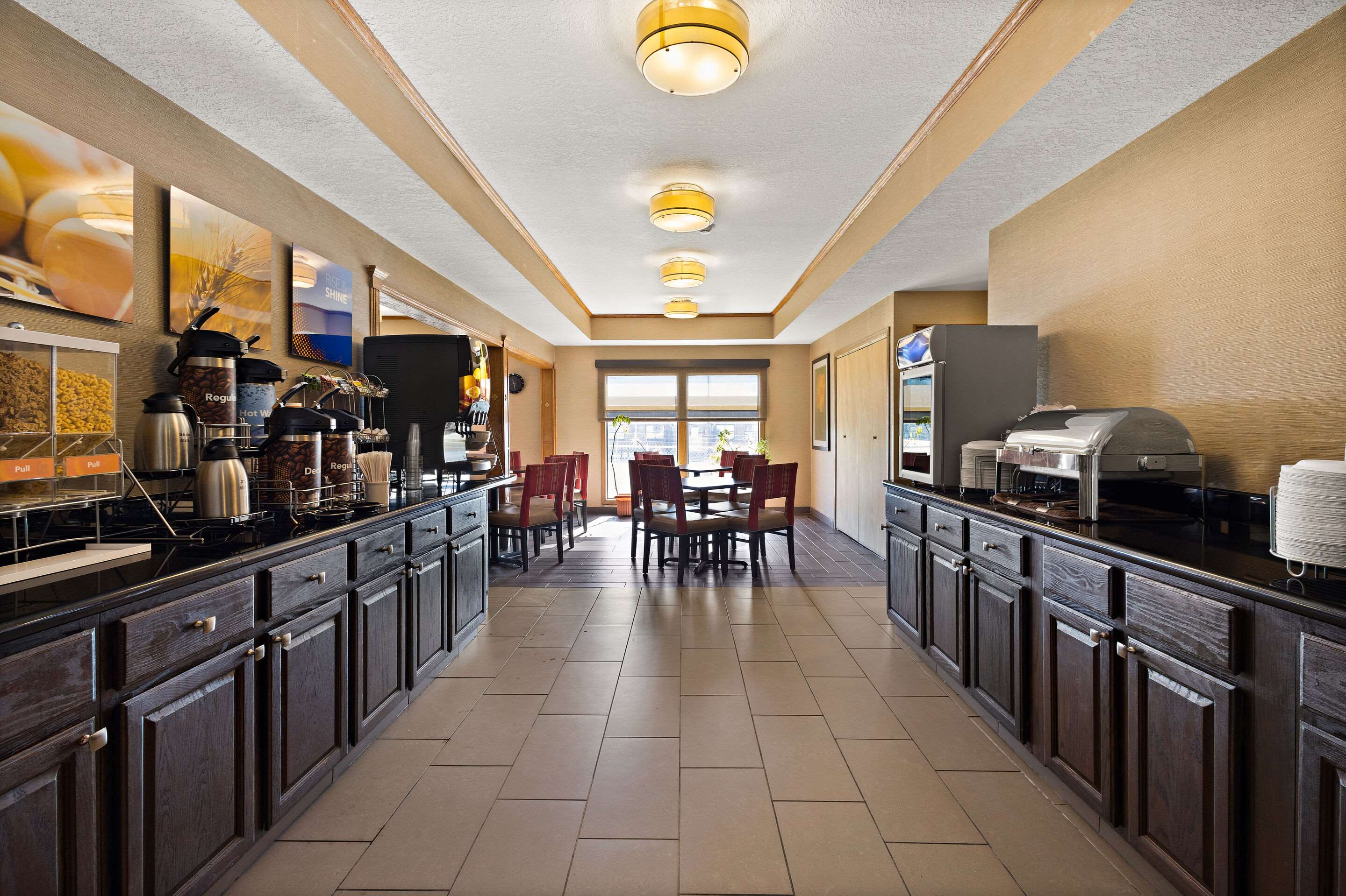 Breakfast area