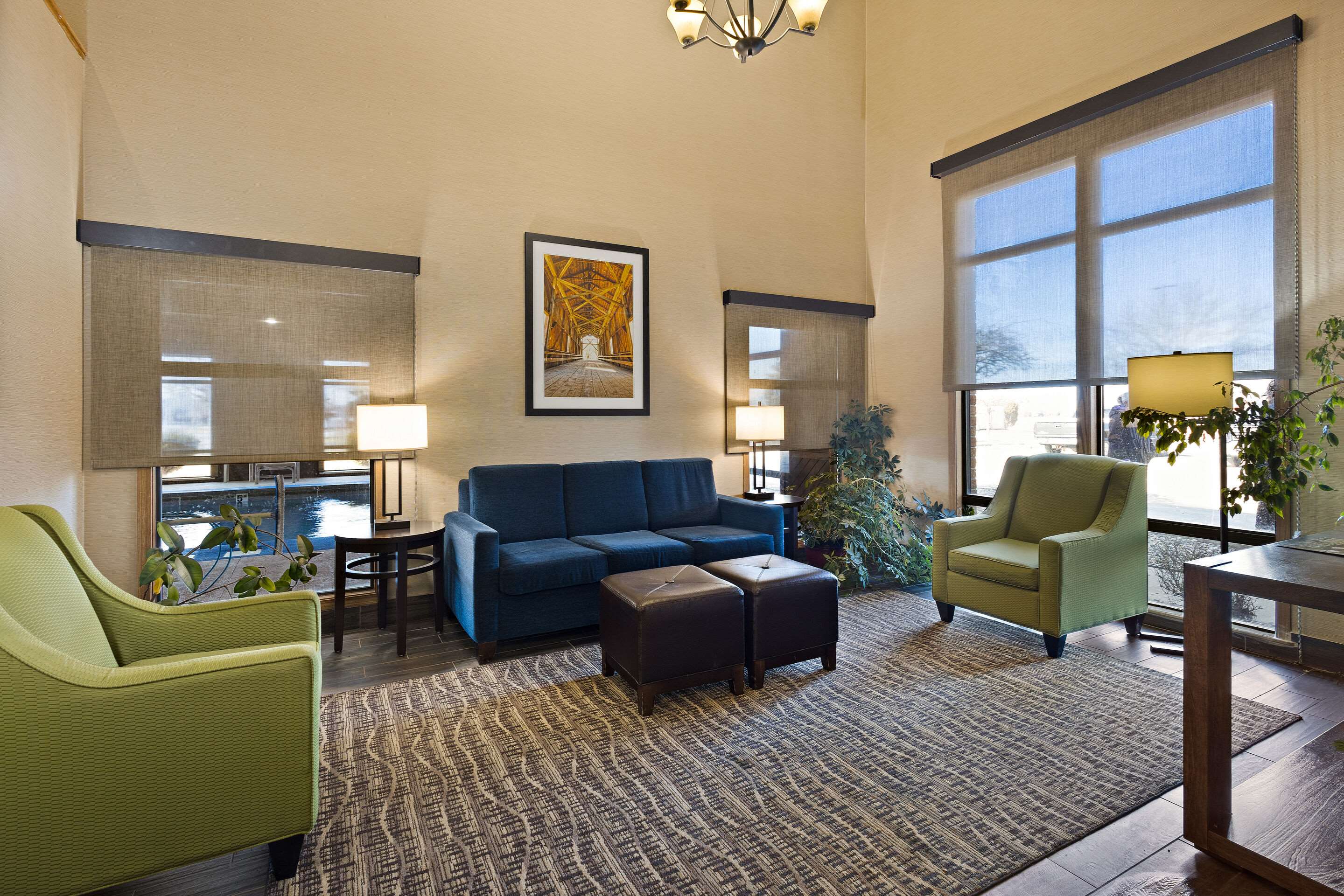 Lobby with sitting area